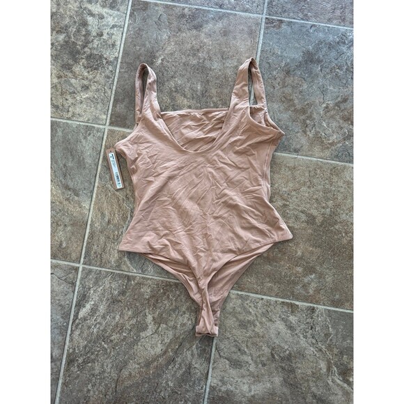 Skims Fits Everybody Square Neck Bodysuit Ochre Large - Picture 6 of 10